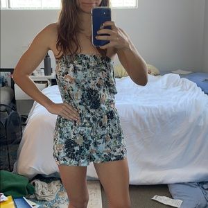 Colorful strapless romper